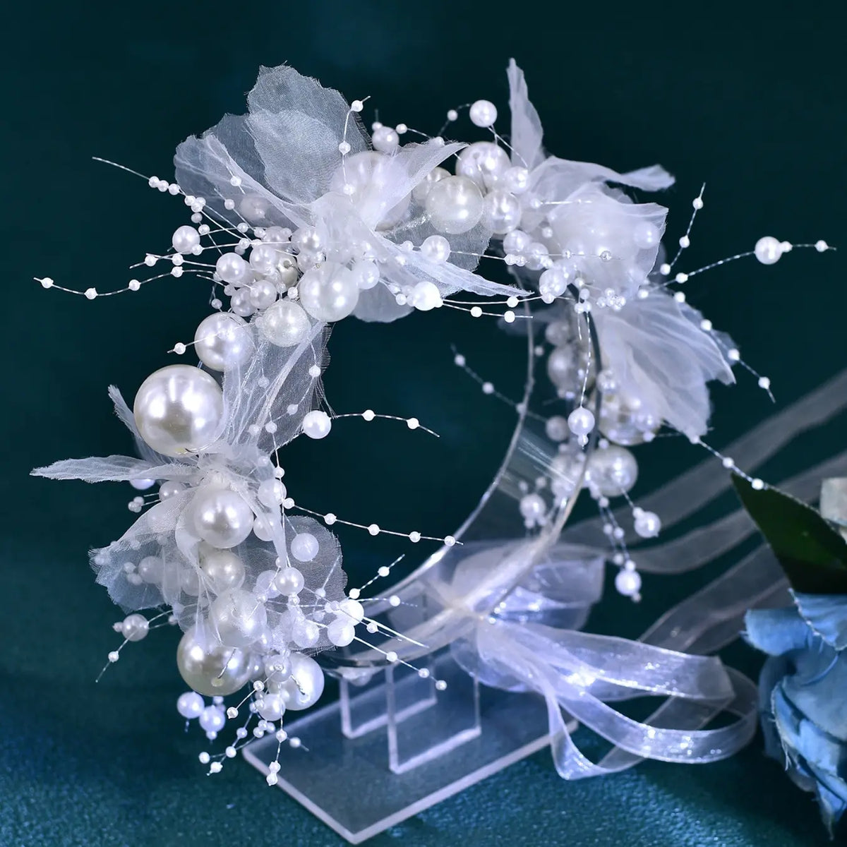 Elegant Sweet Women's Hairband Vintage Pearl Mesh Design, Perfect for Weddings Parties Dance Performances Holiday Dates