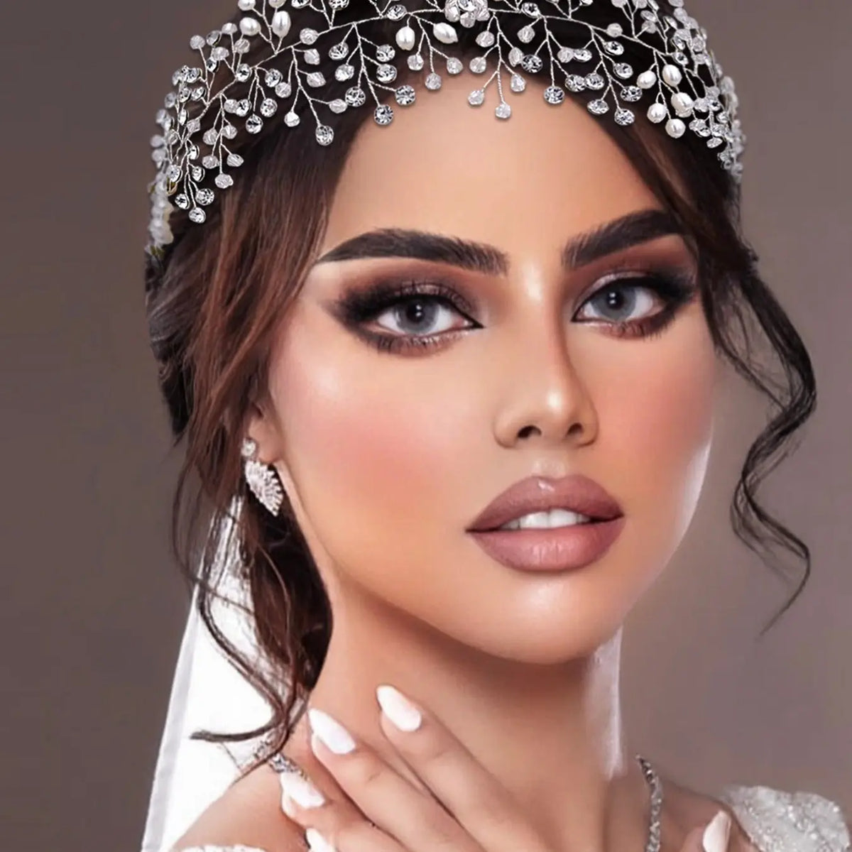 Elegant Handmade Quality Crystal Rhinestone Pearl Headband for Women, Perfect for Weddings Parties Balls, Stylish Hair Accessory