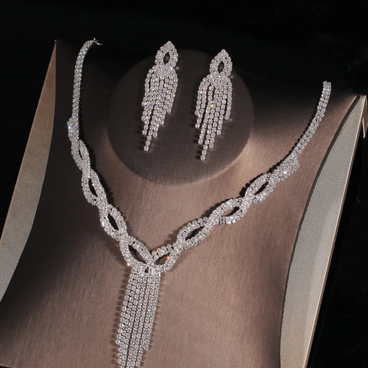 A set of classic rhinestone crowns, necklaces, and earrings for brides, 4 wedding jewelry sets, Bridal accessories, Bridal Accessory, suitable for weddings, parties, gatherings