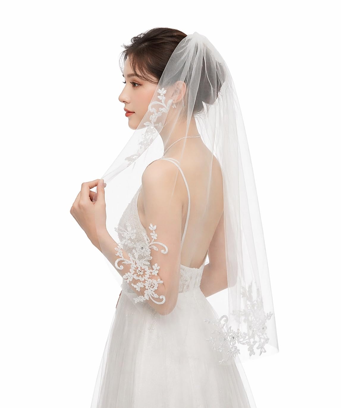 Avidlove Wedding Veil for Brides Fingertip Length Bridal Veil with Comb