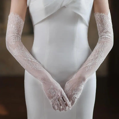WG054 Women's 54cm Breathable Long Finger Gloves, White Lace Edges Eyelash Lace-Appliqued Bridal Pair, Fashion Accessory for Bride, Prom