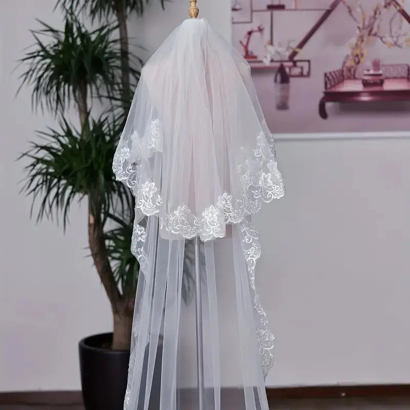 Bridal Trailing Veil - Exquisite Romantic Western Wedding Veil with Floral Lace Edge, Flower Print for Classic Wedding Ceremony, Formal Events