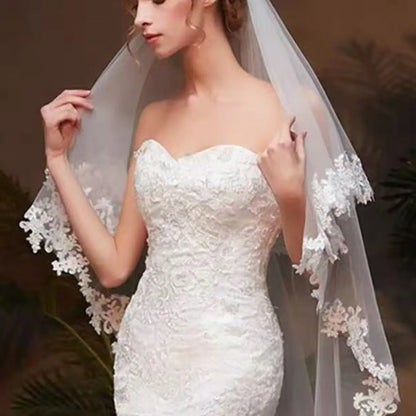 Elegant Ivory Wedding Veil, Long Water-Soluble Lace Trim, Perfect for European and American Weddings, Simple and Chic Design, Wedding Veils for Brides, The Wedding Veil