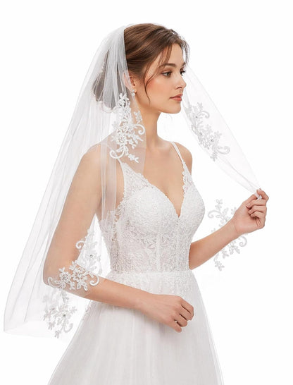 Avidlove Wedding Veil for Brides Fingertip Length Bridal Veil with Comb