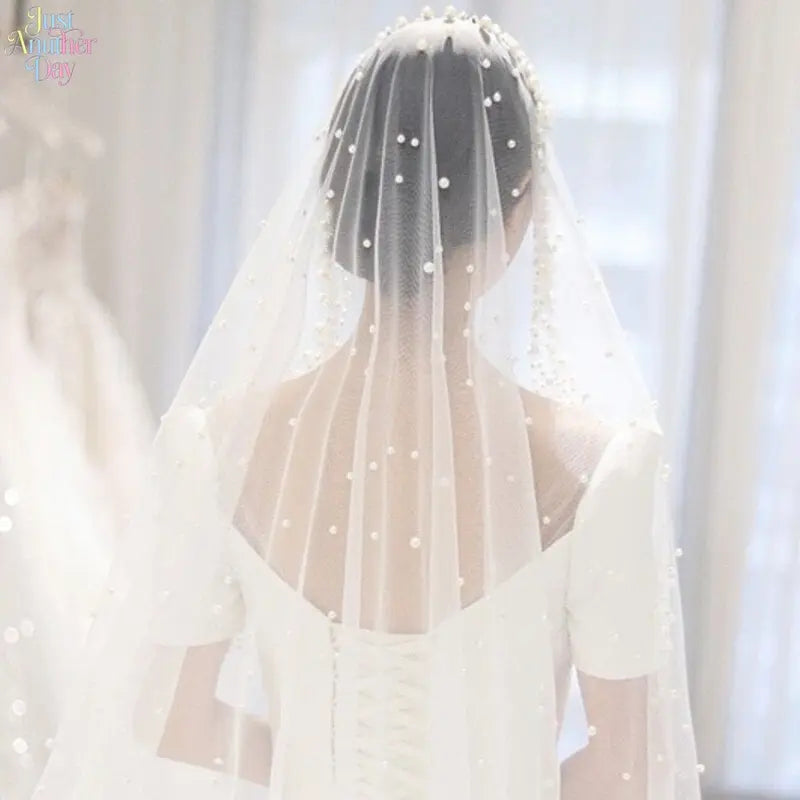 Luxury Pearl Embellished Bridal Veil, Elegant Beaded Long Tulle Wedding Veil, Sheer Face-Covering Veil for Wedding, Photoshoot & Bridal Accessories