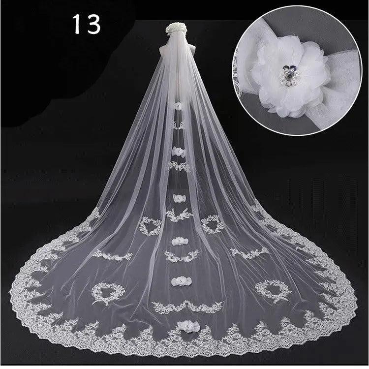 Bridal Long-Tail Luxury Veil - Elegant Sheer Wedding Accessory for Brides with Refined Finishing Touch