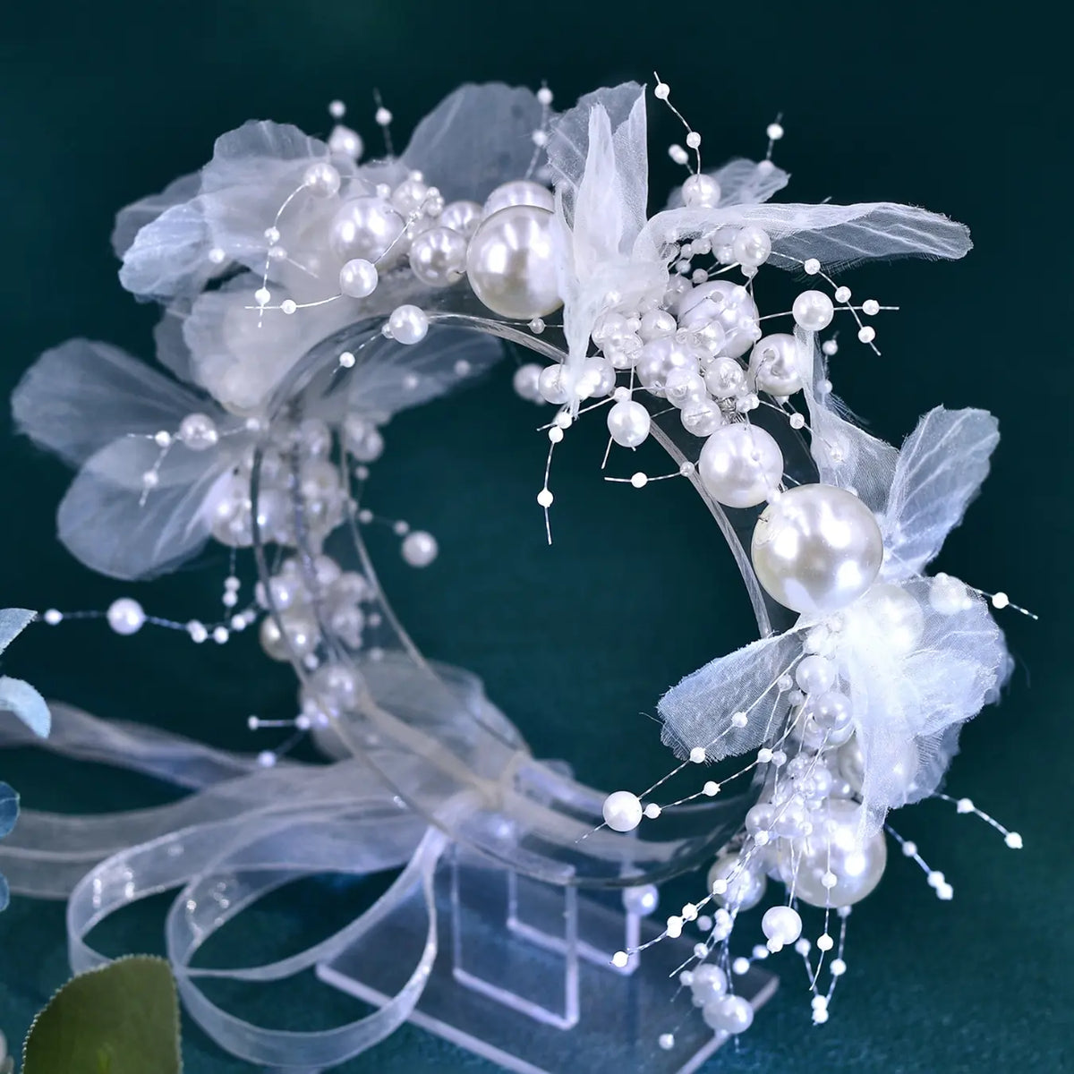 Elegant Sweet Women's Hairband Vintage Pearl Mesh Design, Perfect for Weddings Parties Dance Performances Holiday Dates