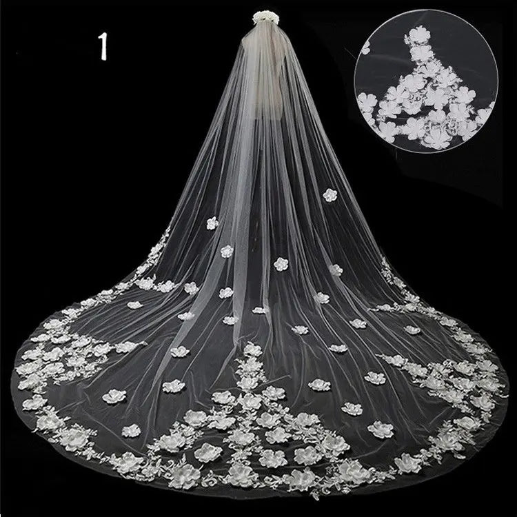 Bridal Long-Tail Luxury Veil - Elegant Sheer Wedding Accessory for Brides with Refined Finishing Touch
