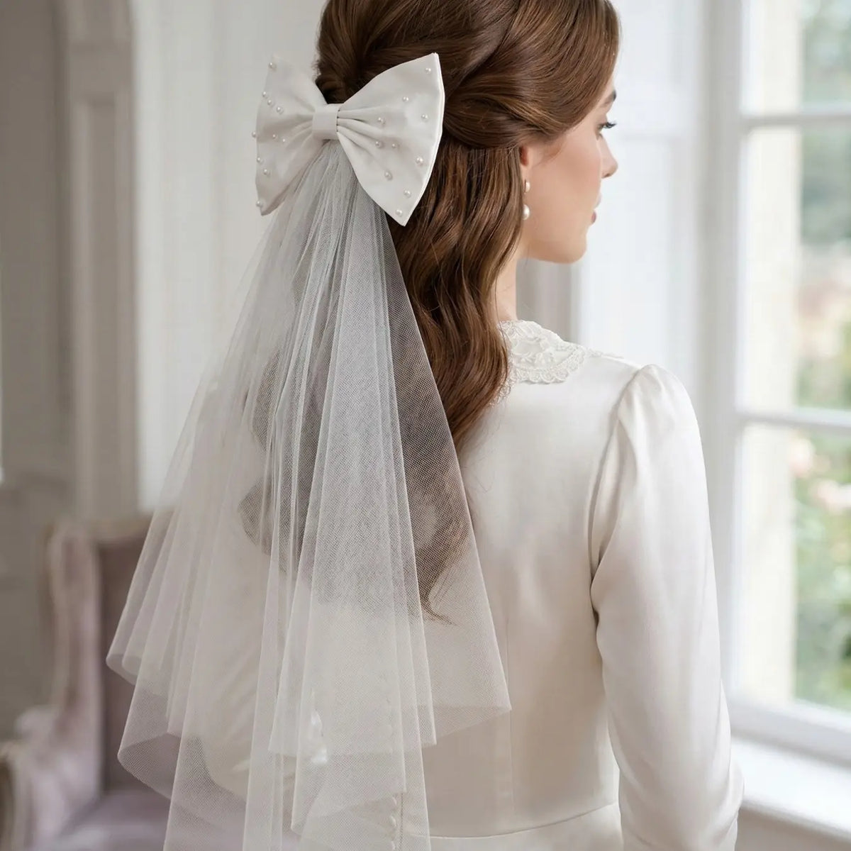 Elegant Pearl Bow Headscarf, French Vintage Romantic Wedding Accessory, Perfect for Engagement, Marriage Ceremony, Single Party, Photo Prop, Trailing Veil