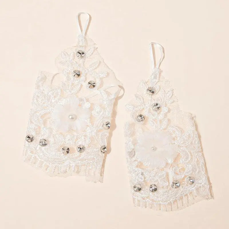 Women's White Tulle Lace Short Fingerless Gloves - Flower-Embellished Rhinestone Motif, Wedding Party Fashion Accessory, Flowers
